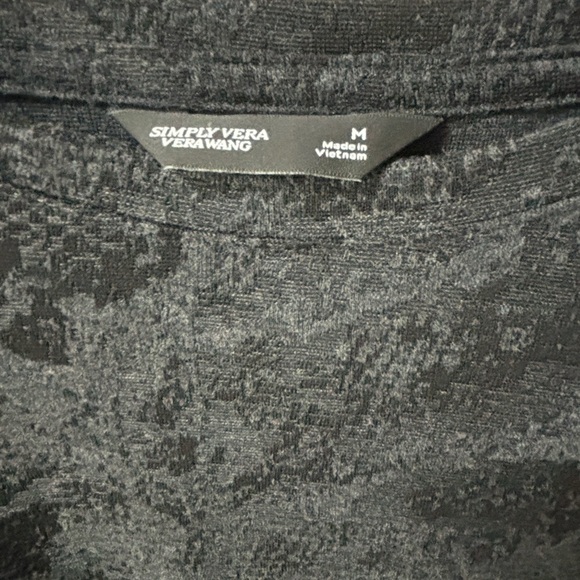 Simply Vera Vera Wang Dark Gray Short Sleeve Tee - Picture 4 of 7